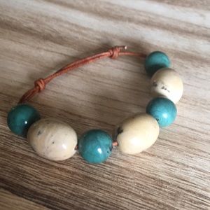 BRACELET hand made adjustable leather strap earthy